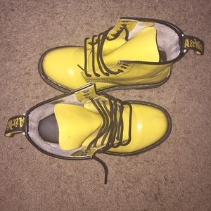 💛🚨SOLD🚨Yellow Dr. Martens! 💛