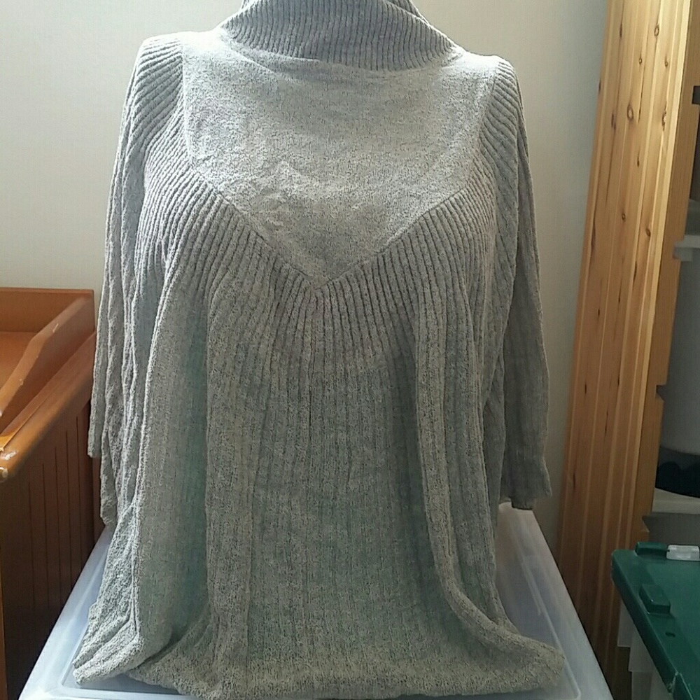 Women's 3/$21 Poncho XS