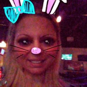 Meet your Posher, Leila