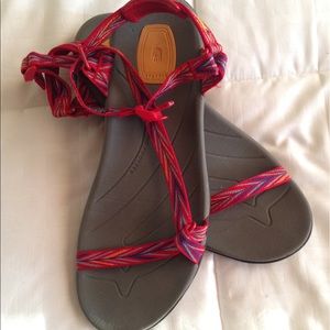 Teva Water Outdoor Shoes sz 8