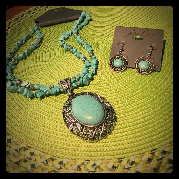 Turquoise Necklace & Earrings Set - Picture 2 of 7