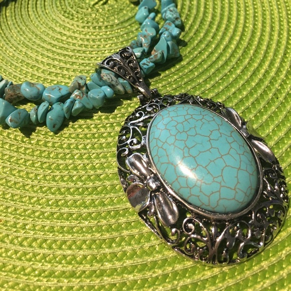 Turquoise Necklace & Earrings Set - Picture 6 of 7