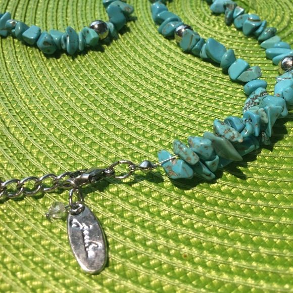Turquoise Necklace & Earrings Set - Picture 7 of 7