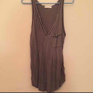 Urban olive tank flowy