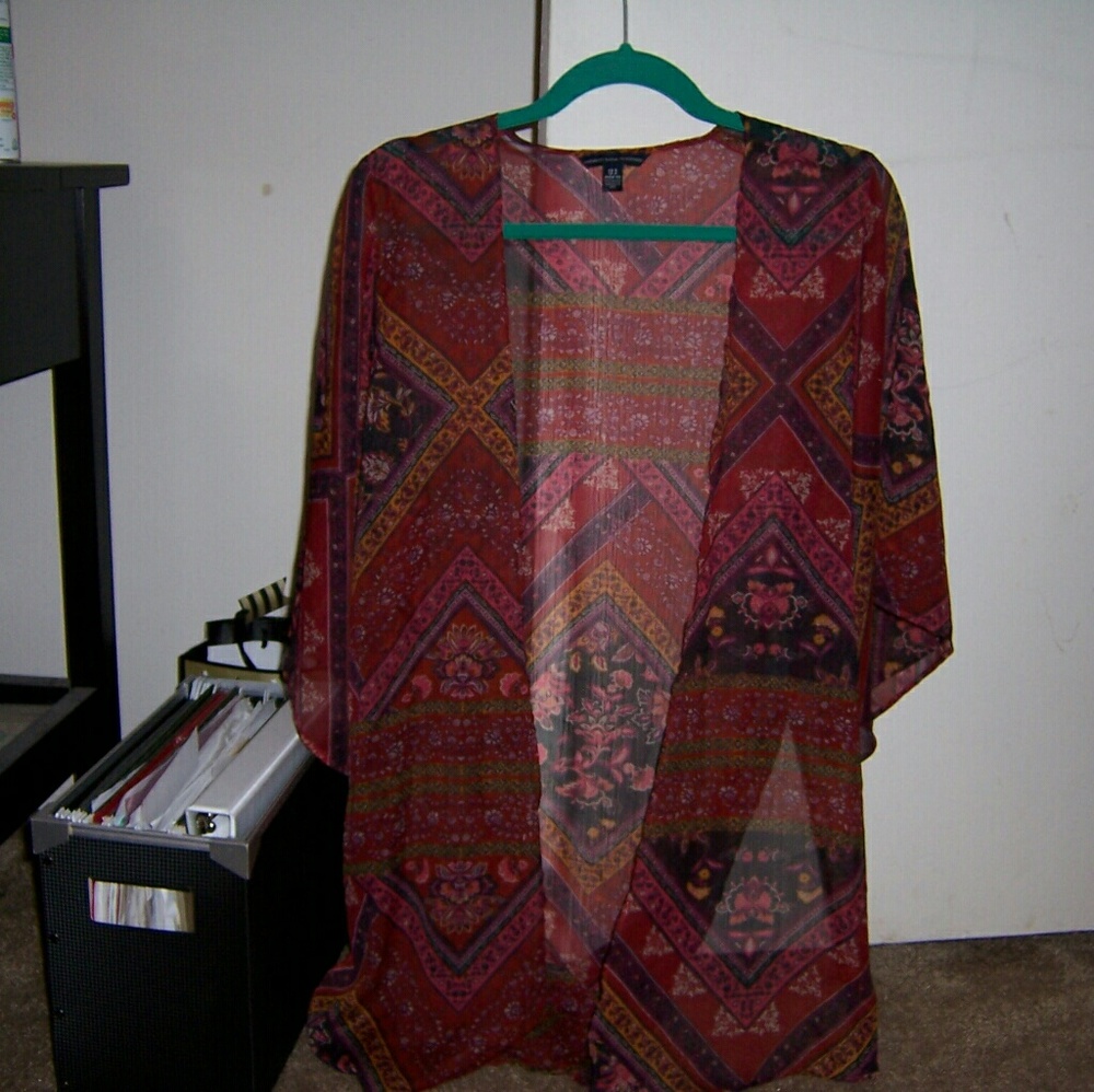 Red patterned kimono. LAST DAY!