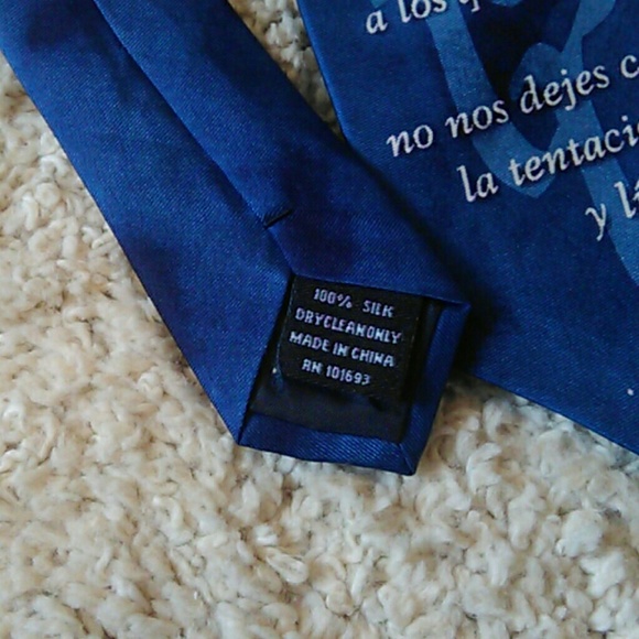 The Lord's Prayer tie in Spanish! Listing for all - Picture 3 of 3