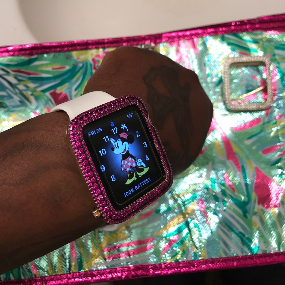 Pink Apple Watch bezel🍎⌚️💎 BRANDNEW - Picture 2 of 2