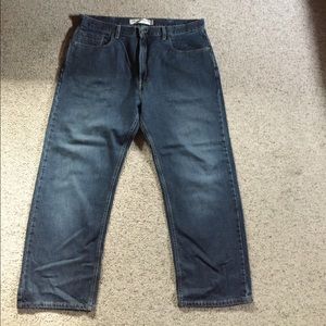 Levi 569  Straight/Loose. 38-30