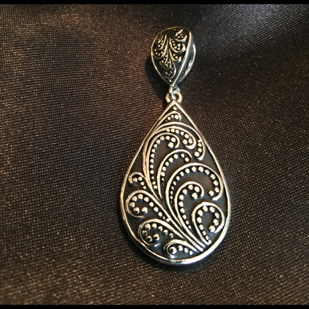 Necklace Slider