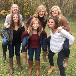 Meet your Posher, Kaleigh