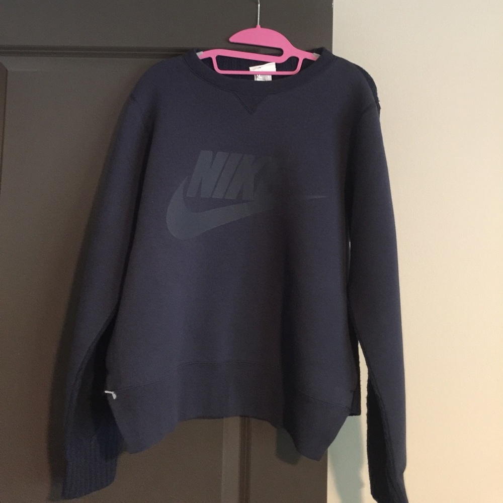 RARE Nike Collection top