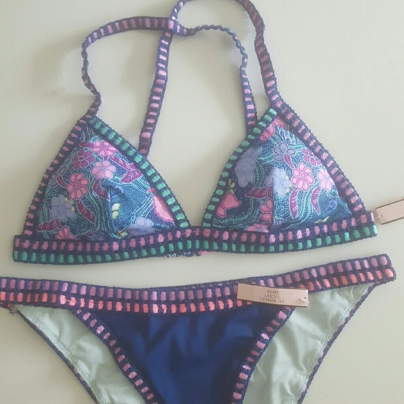 Victoria's Secret MEDIUM CROCHET BIKINI BUNDLE