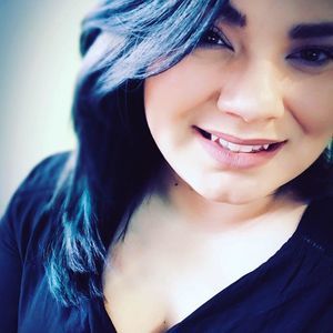 Meet your Posher, Roxanne