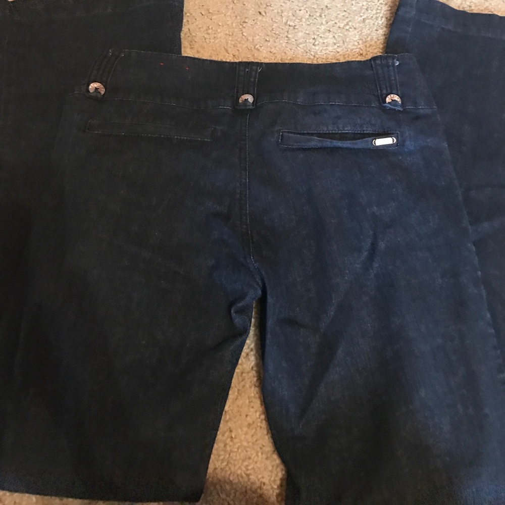 🎉🎉HP 5/22🎉🎉Guess Dark Wash Wide Leg Jeans - Picture 7 of 7