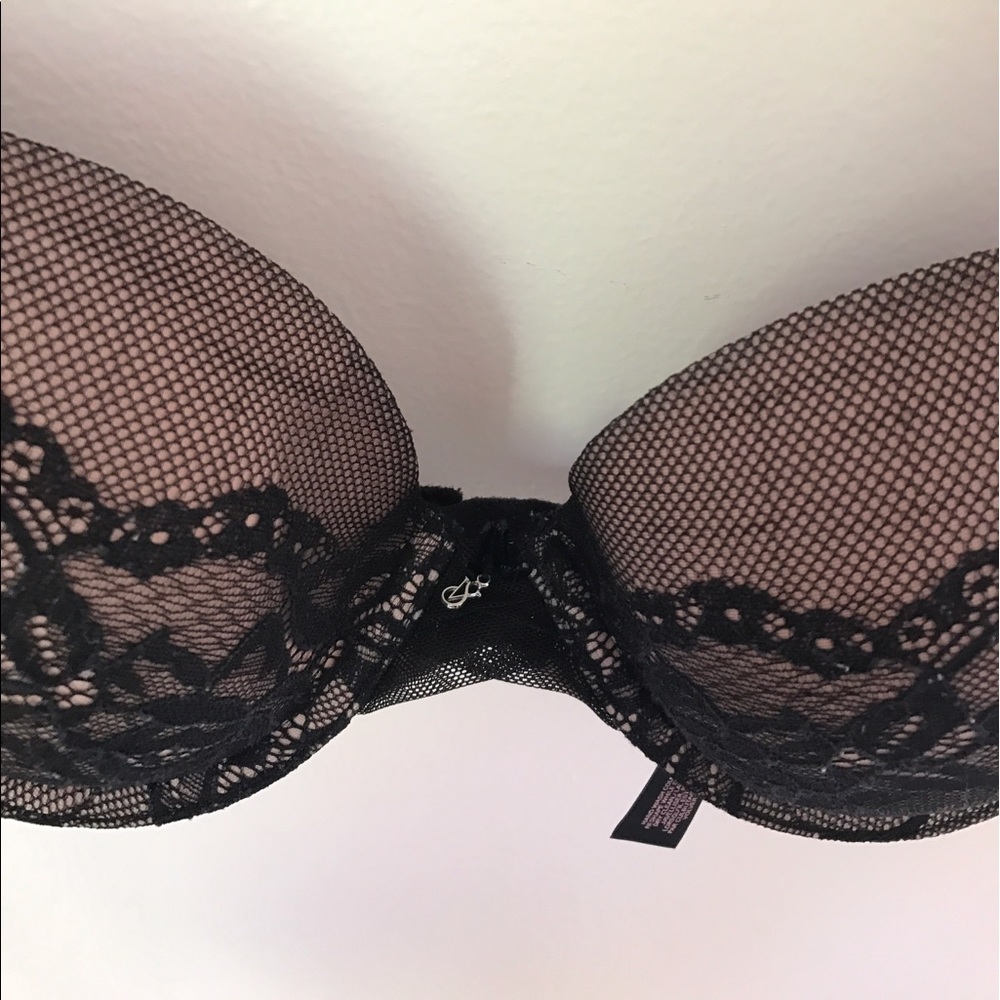 VS Black Lace Bra - Picture 5 of 5