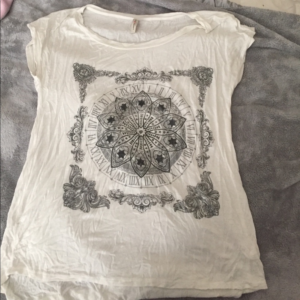 Boho white tee shirt flowy