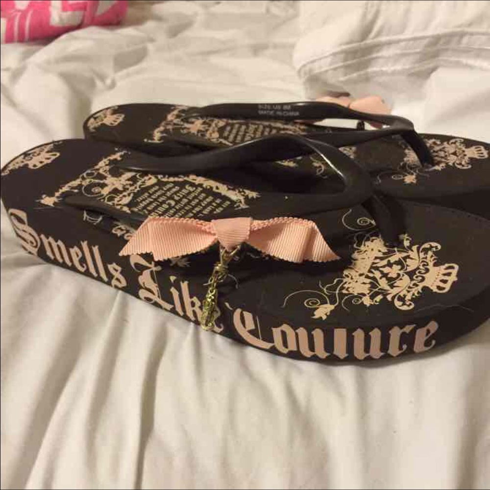 Set of 2 Juicy Couture wedged flip flops