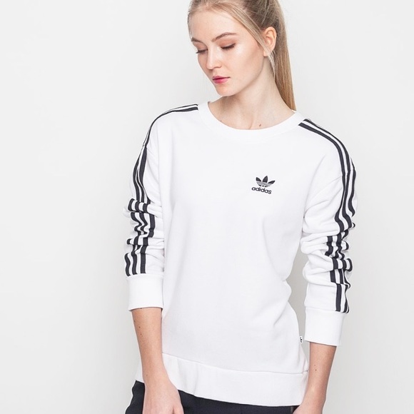 Adidas Sweaters - Adidas sweatshirt 🎋