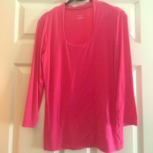 Nice fit shirt (95% rayon, 5% spandex)