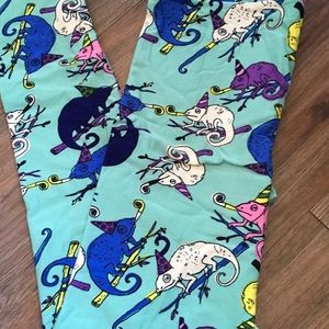 LuLaRoe birthday chameleon leggings TC