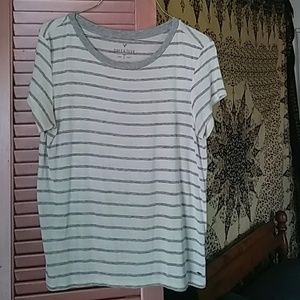 STRIPPED TEE