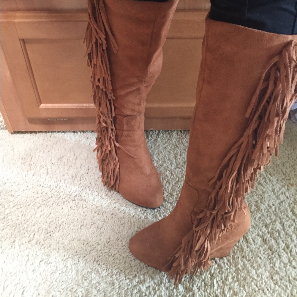 Fringe wedge tan brown boots