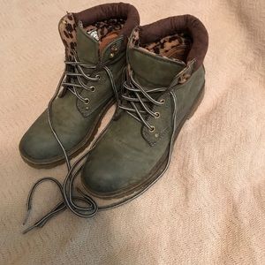 Timberland style boots. Army green with leopard
