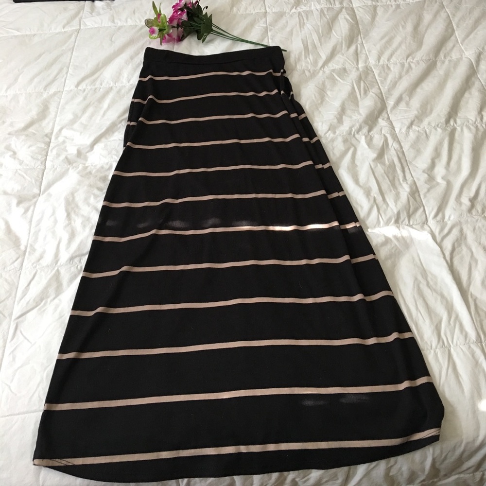 Ambiance apparel skirt