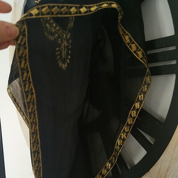 AMAZING SHEER TOP WITH STUNNING GOLD EMBROIDERY - Picture 2 of 3