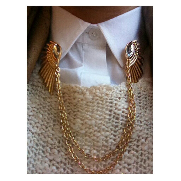 Gold Wings Chain Collar Brooch Necklace - Picture 5 of 6