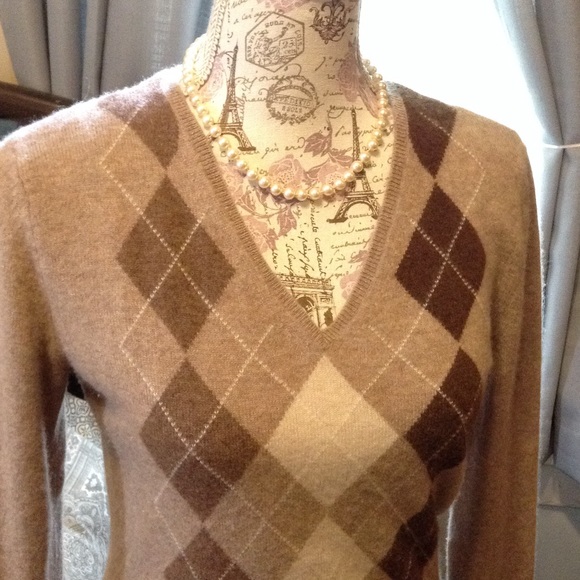 🌼Apt. 9 Classic 100% Cashmere Argyle Sweater🌼 - Picture 3 of 4