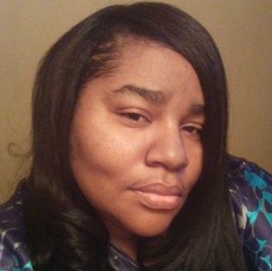 Meet your Posher, Denise