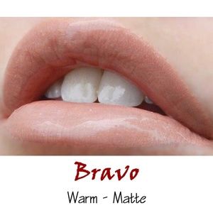 Bravo Lipsense