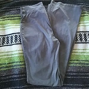 GREY YOGA PANTS