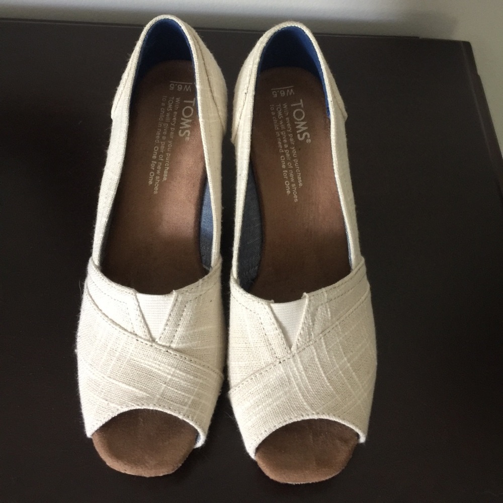 Tom's cork sole wedges