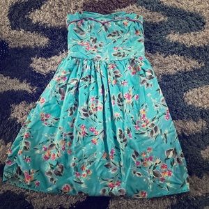 Barely Worn Xhilaration XS strapless dress