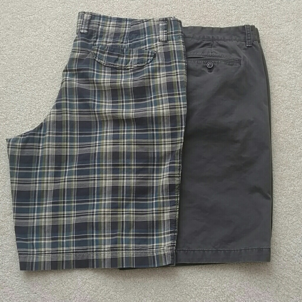 2 Pair Men's GAP Shorts