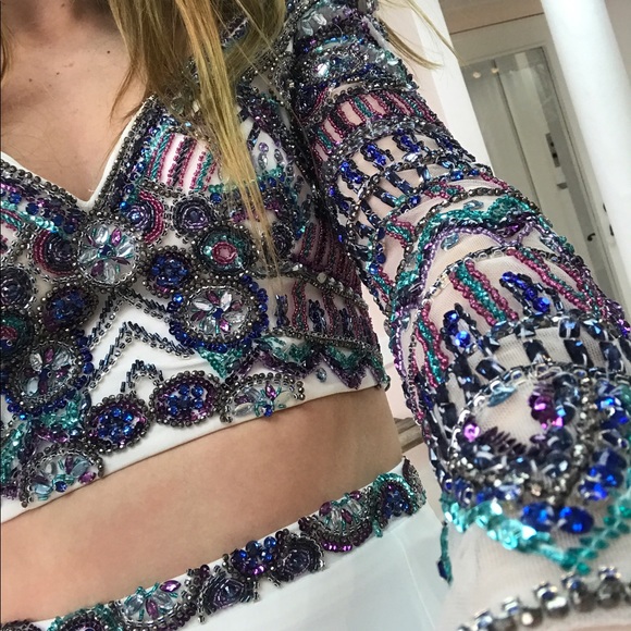 2017 PROM DRESS - Picture 2 of 3