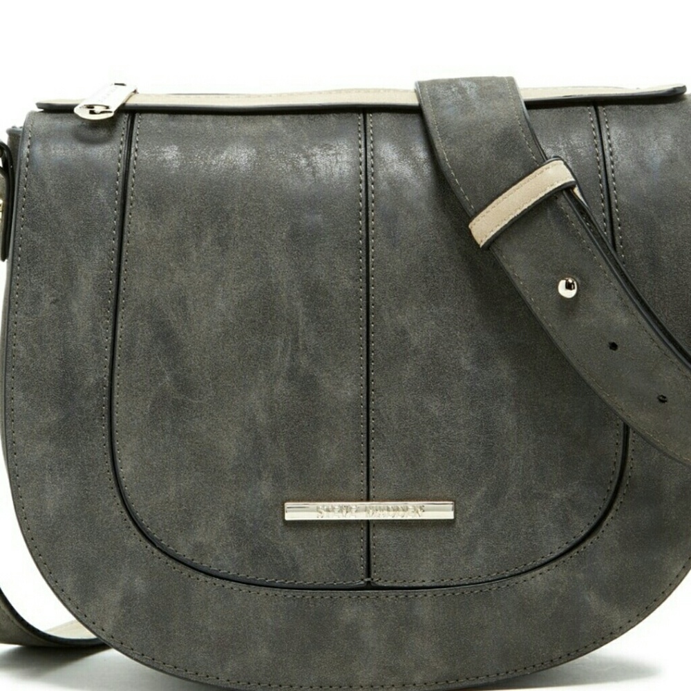 BRAND NEW STEVE MADDEN PURSE! !!