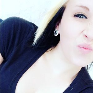 Meet your Posher, Tabatha