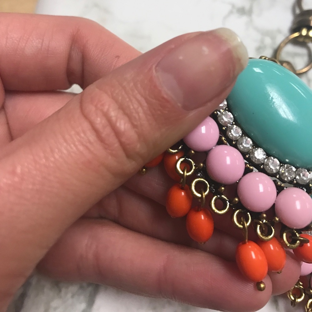 Simple Addiction Necklace - Picture 2 of 2