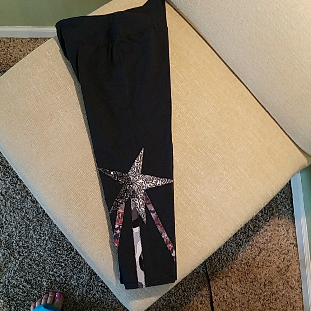 Uffdaa Capri Workout Pants