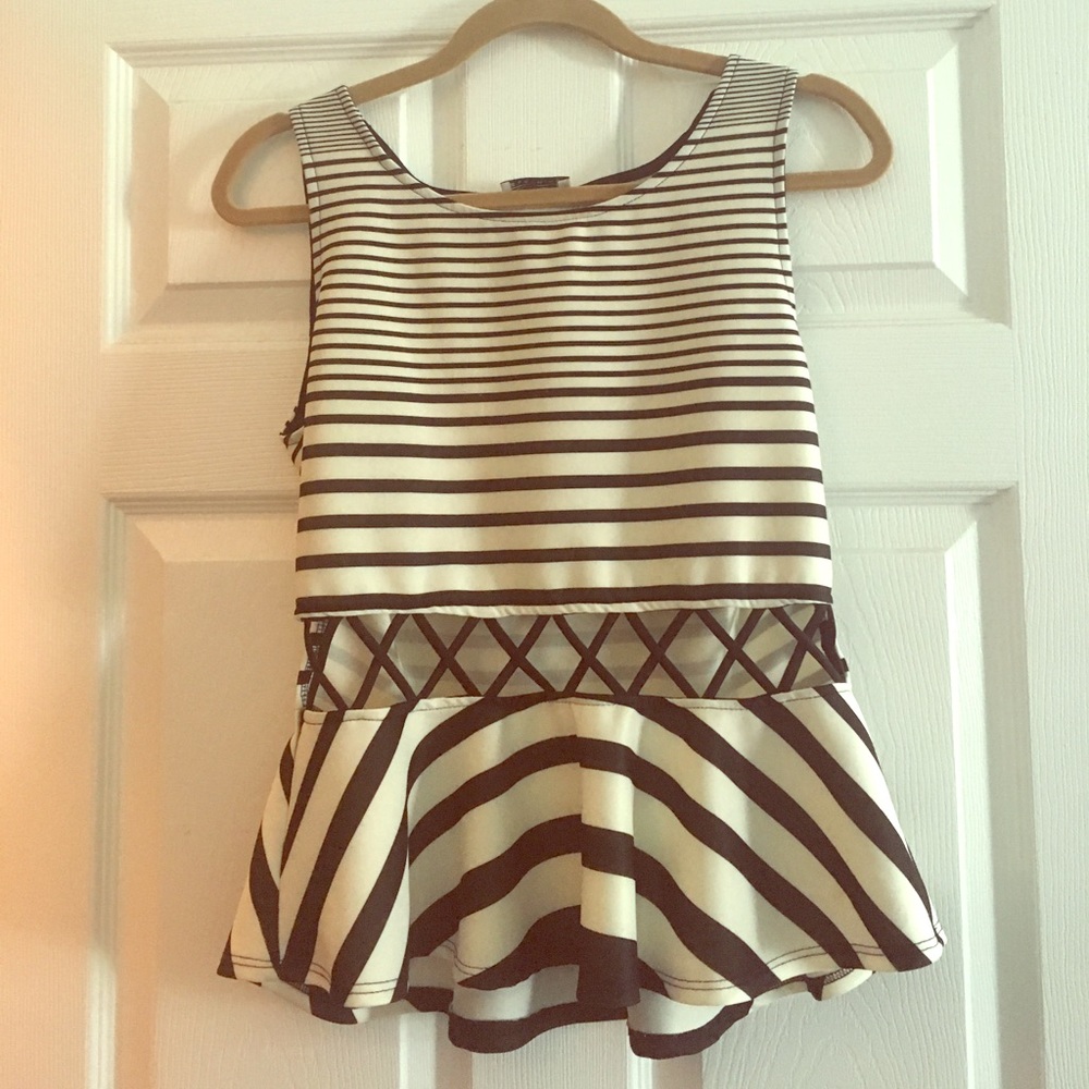 Stripped shirt with waist cut out detail