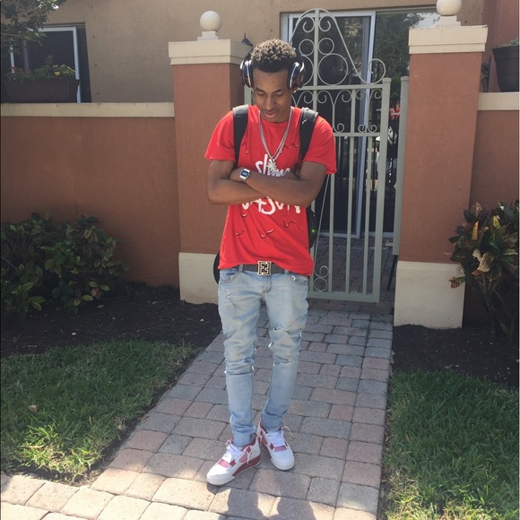 Meet your Posher, Chris - Picture 1 of 1