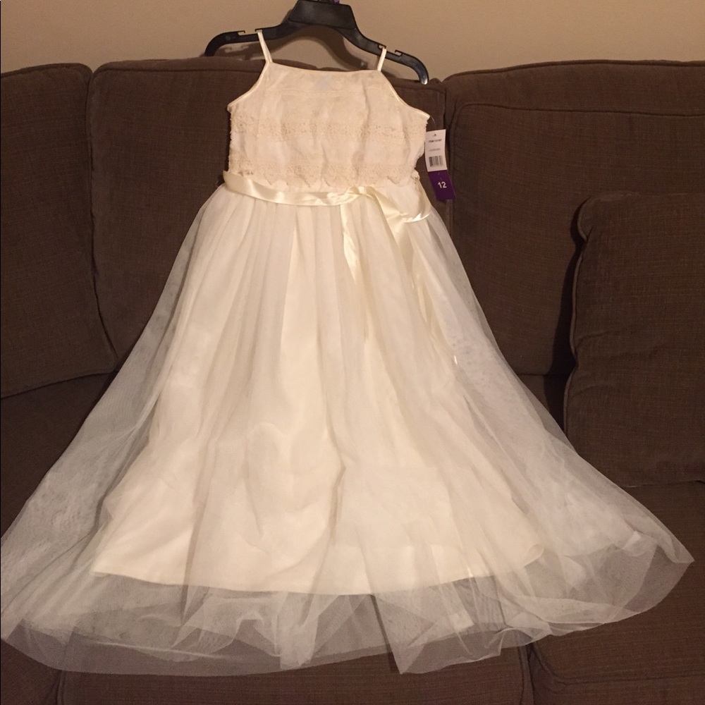 Girls dress