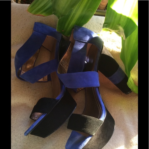 BCBG - Picture 2 of 5