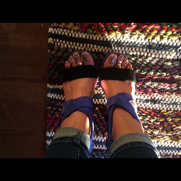 BCBG - Picture 5 of 5