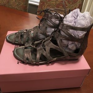 Crown Vintage Sandals - Sarah "Pewter"