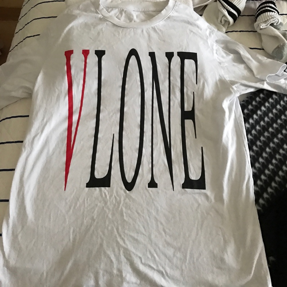 Vlone t shirt