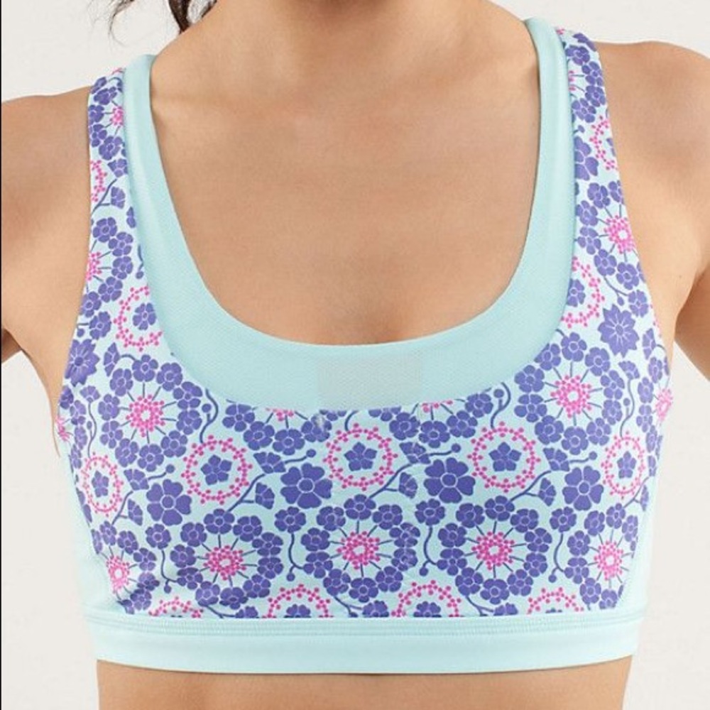 Lululemon run stuff your bra